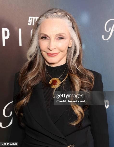 687 Gates Mcfadden Photos & High Res。